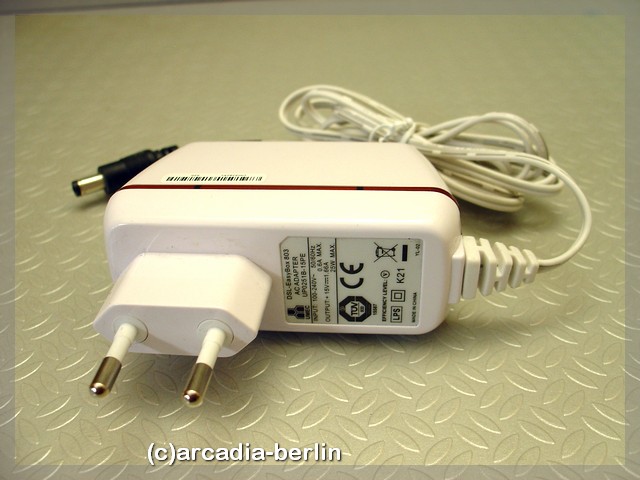 Netzteil Steckernetzgerät AC Adapter Vodafone EasyBox 803 UP0251B-15PE #23864